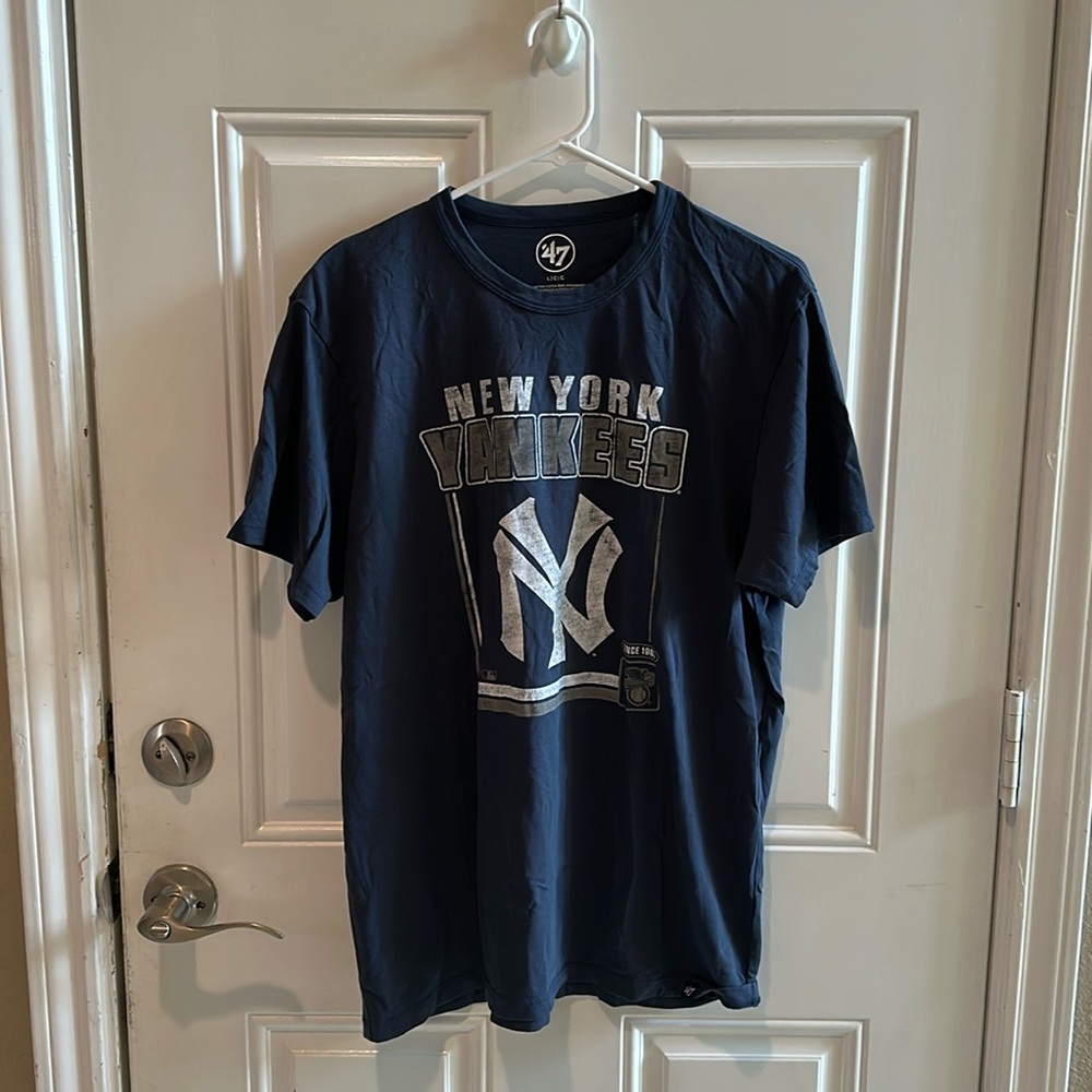 Used NY Yankees t-shirt